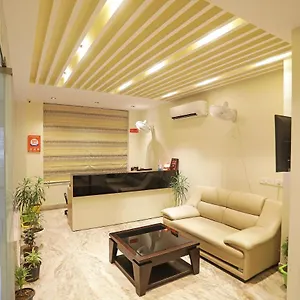 hotel-goodluck-house-near-delhi-airport.top-gurgaonhotels.com/