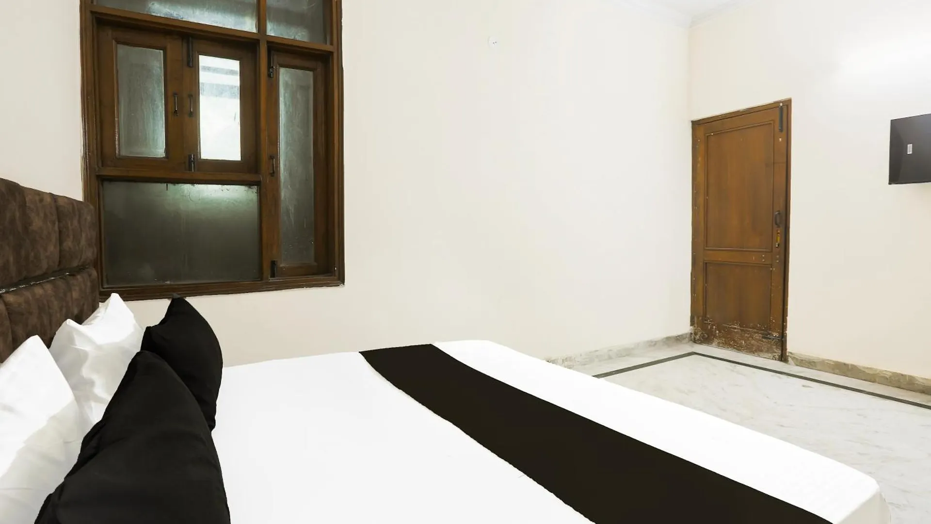 Hotel O Jps Dc Residency New Delhi