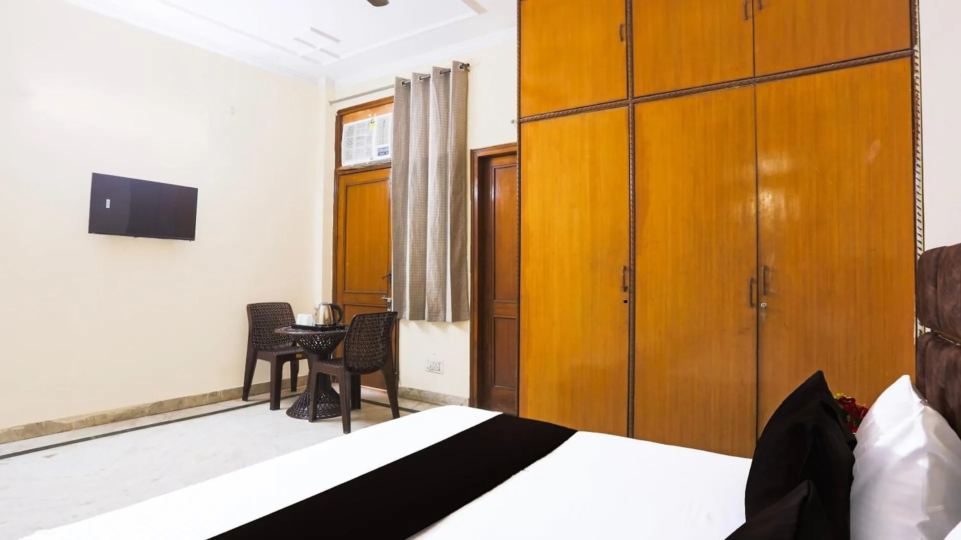 Hotel O Jps Dc Residency New Delhi